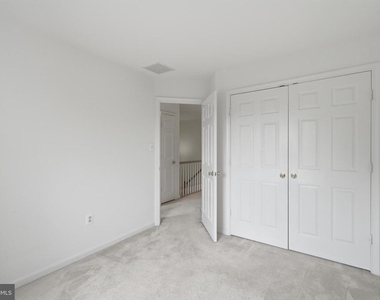 2449 Clover Field Circle - Photo Thumbnail 24