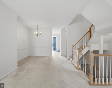 2449 Clover Field Circle - Photo Thumbnail 9