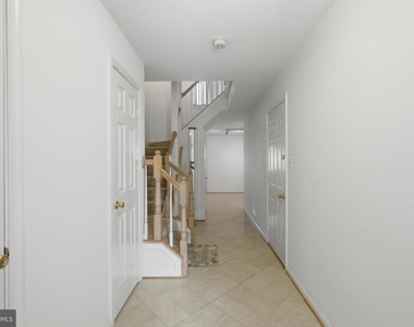 2449 Clover Field Circle - Photo Thumbnail 2