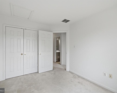 2449 Clover Field Circle - Photo Thumbnail 26