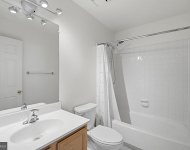 2449 Clover Field Circle - Photo Thumbnail 22