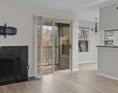 1700 Ascot Way - Photo Thumbnail 3