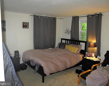 3913 Moss Drive - Photo Thumbnail 12