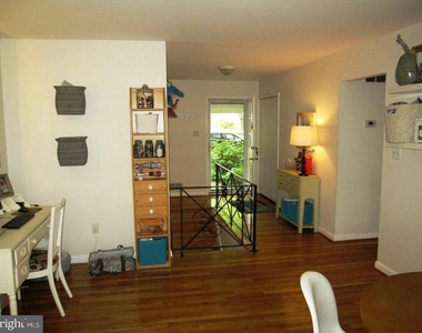 3913 Moss Drive - Photo Thumbnail 9