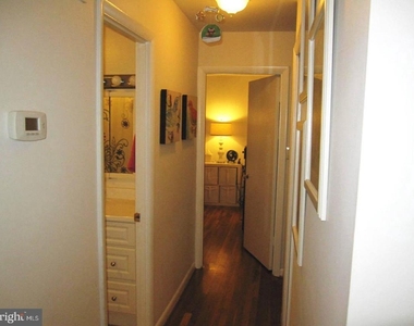 3913 Moss Drive - Photo Thumbnail 4