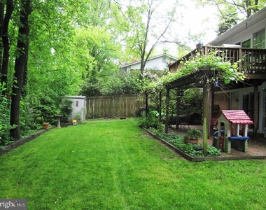 3913 Moss Drive - Photo Thumbnail 23