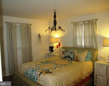 3913 Moss Drive - Photo Thumbnail 5