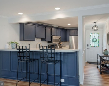 7317 Castleberg Court - Photo Thumbnail 7