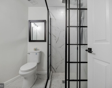 7317 Castleberg Court - Photo Thumbnail 26
