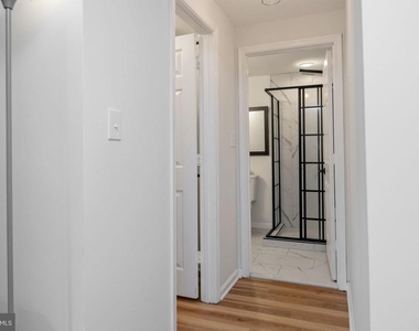 7317 Castleberg Court - Photo Thumbnail 24
