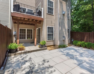 3826 Elmwood Towne Way - Photo Thumbnail 26