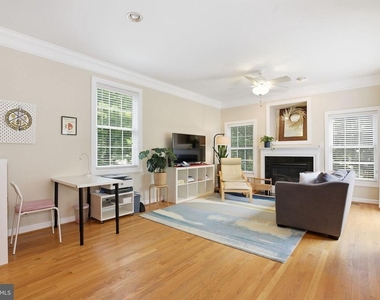 3826 Elmwood Towne Way - Photo Thumbnail 4