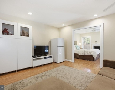 3826 Elmwood Towne Way - Photo Thumbnail 19