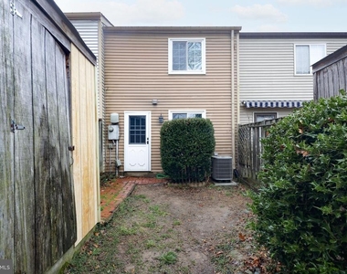 8736 Susquehanna Street - Photo Thumbnail 5