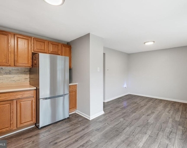 9018 Jersey Drive - Photo Thumbnail 9