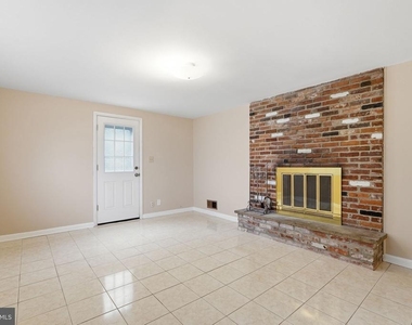 6806 Lemon Road - Photo Thumbnail 2