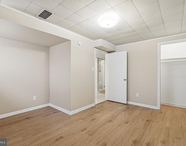 6806 Lemon Road - Photo Thumbnail 16