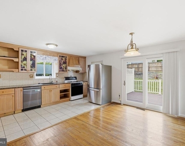 6806 Lemon Road - Photo Thumbnail 5