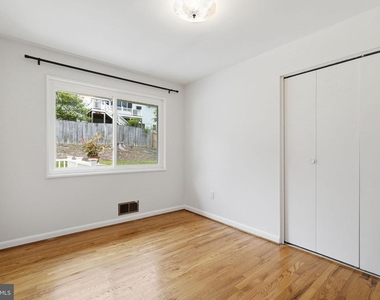 6806 Lemon Road - Photo Thumbnail 12