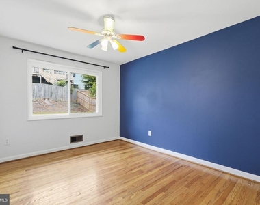 6806 Lemon Road - Photo Thumbnail 10