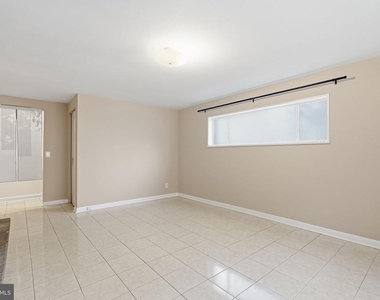 6806 Lemon Road - Photo Thumbnail 13