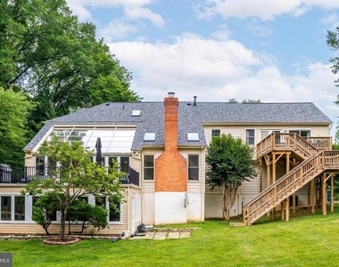 8424 Holly Leaf Drive - Photo Thumbnail 28