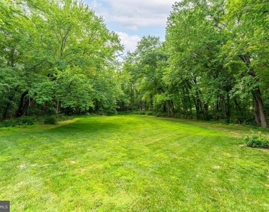 8424 Holly Leaf Drive - Photo Thumbnail 34