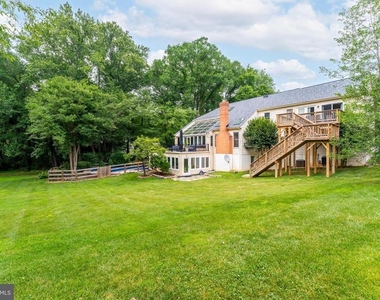 8424 Holly Leaf Drive - Photo Thumbnail 32