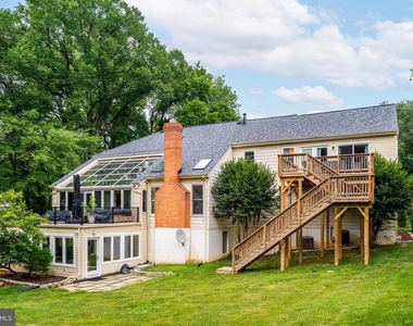 8424 Holly Leaf Drive - Photo Thumbnail 27