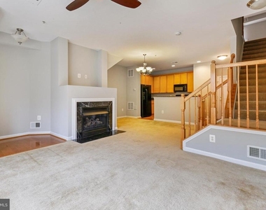 4455 Beacon Grove Circle - Photo Thumbnail 2