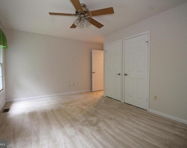 6065 Innisvale Drive - Photo Thumbnail 21