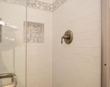 6065 Innisvale Drive - Photo Thumbnail 16
