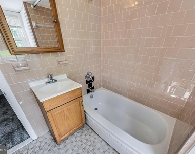 6641 Barrett Road - Photo Thumbnail 25