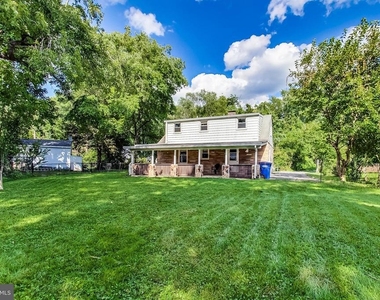 6641 Barrett Road - Photo Thumbnail 42