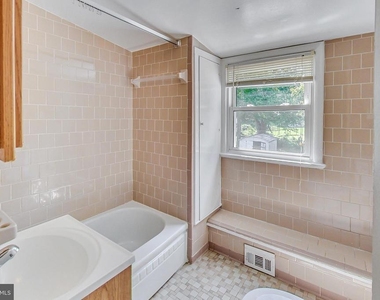 6641 Barrett Road - Photo Thumbnail 24