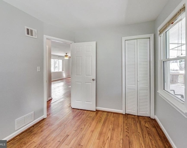 6641 Barrett Road - Photo Thumbnail 18