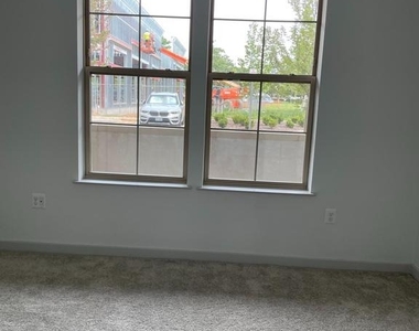 10755 Fairgrounds Drive - Photo Thumbnail 7