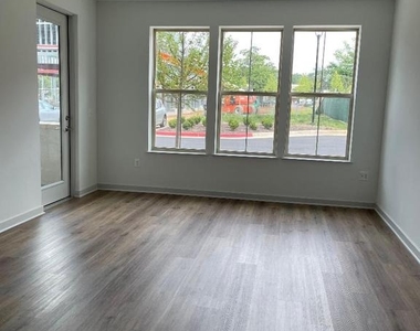 10755 Fairgrounds Drive - Photo Thumbnail 2