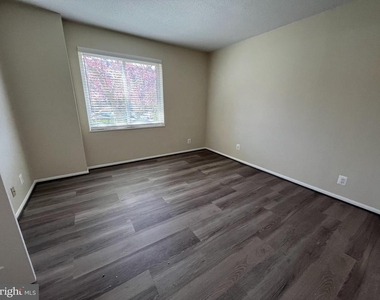 8350 Greensboro Drive - Photo Thumbnail 25