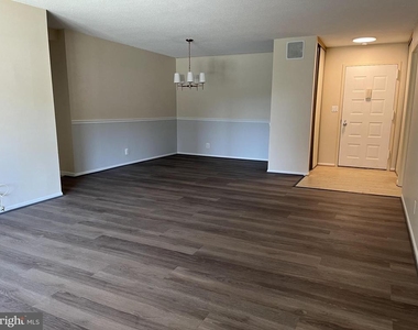 8350 Greensboro Drive - Photo Thumbnail 4