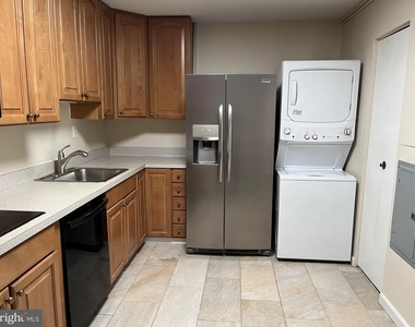 8350 Greensboro Drive - Photo Thumbnail 15