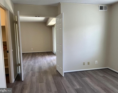 8350 Greensboro Drive - Photo Thumbnail 36