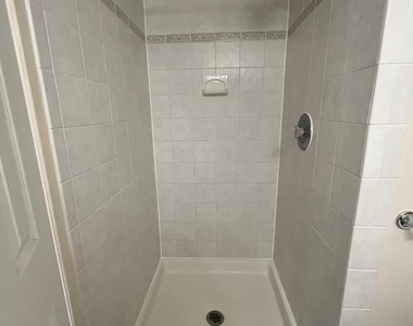 8350 Greensboro Drive - Photo Thumbnail 33