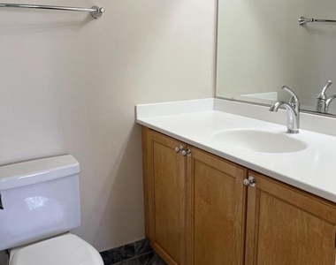 8350 Greensboro Drive - Photo Thumbnail 28