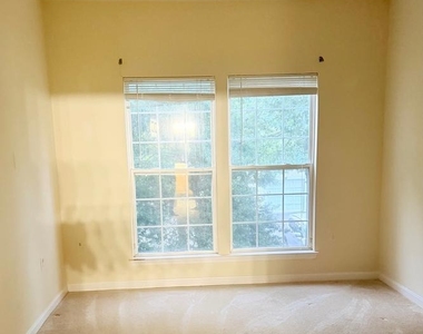 4137 Fountainside Lane - Photo Thumbnail 8