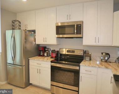 2774 Grovemore Lane - Photo Thumbnail 3