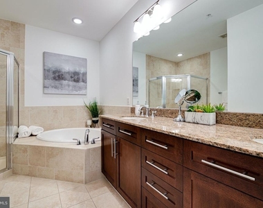 444 W Broad Street - Photo Thumbnail 13