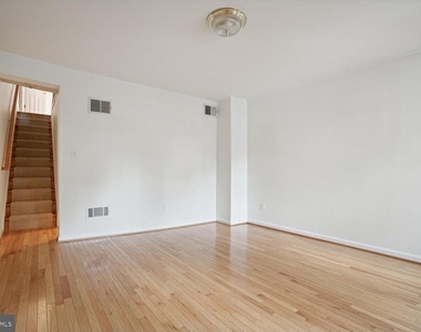 1121 Prince Street - Photo Thumbnail 4