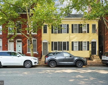 1121 Prince Street - Photo Thumbnail 2