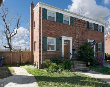4428 Vermont Avenue - Photo Thumbnail 4